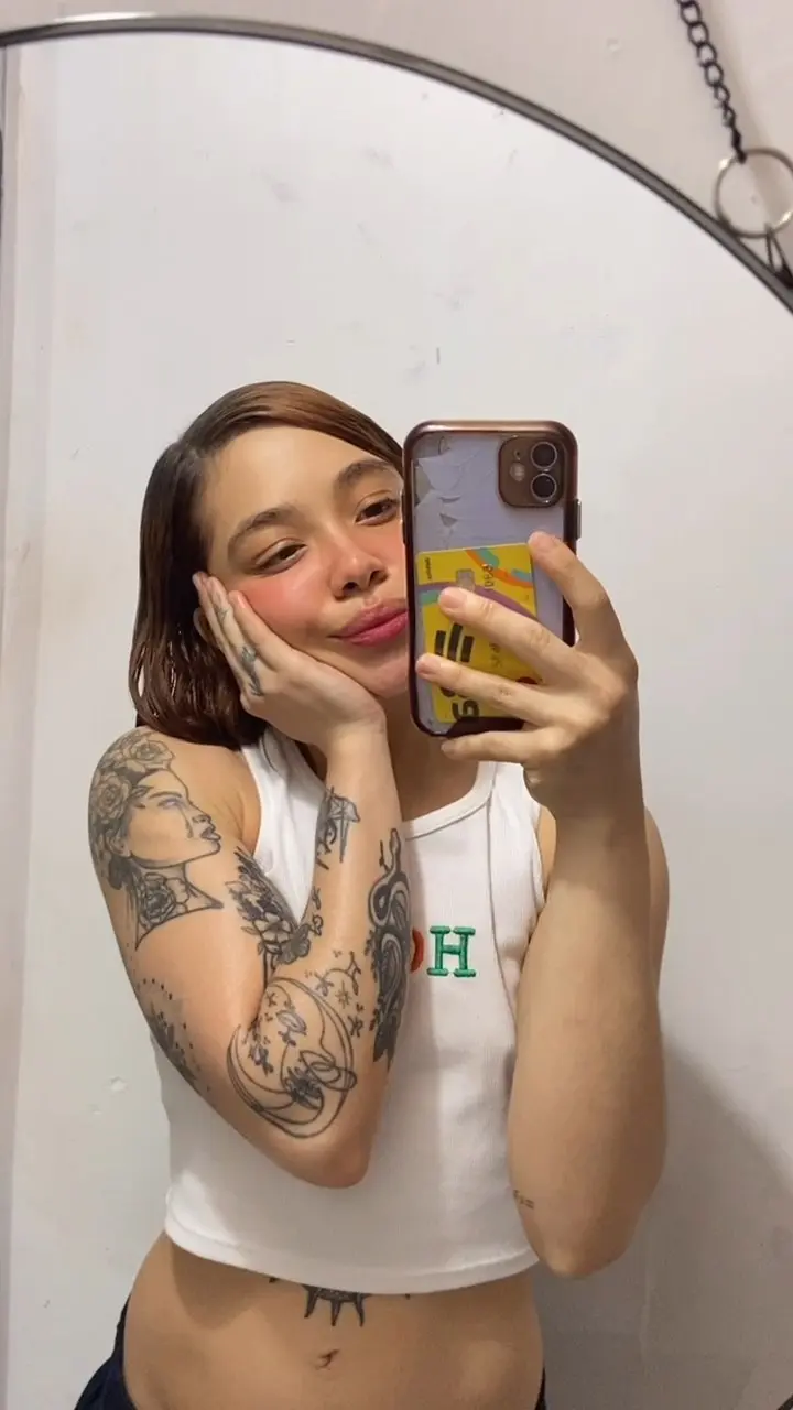 7ee295c412e546dcbd3013d6b643f886.MOV_snapshot_00.26.887