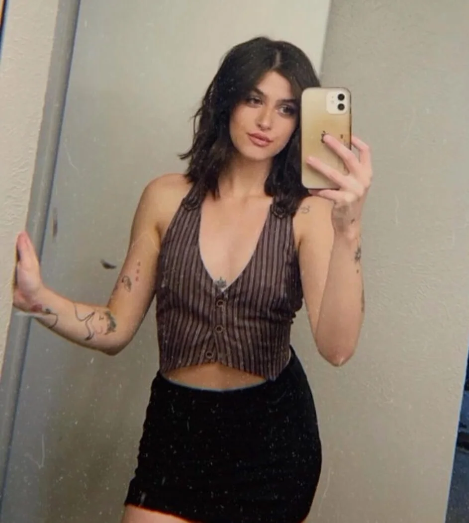 (2)
